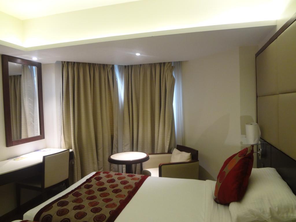 Ramee Guestline Hotel Juhu Mumbai Eksteriør bilde